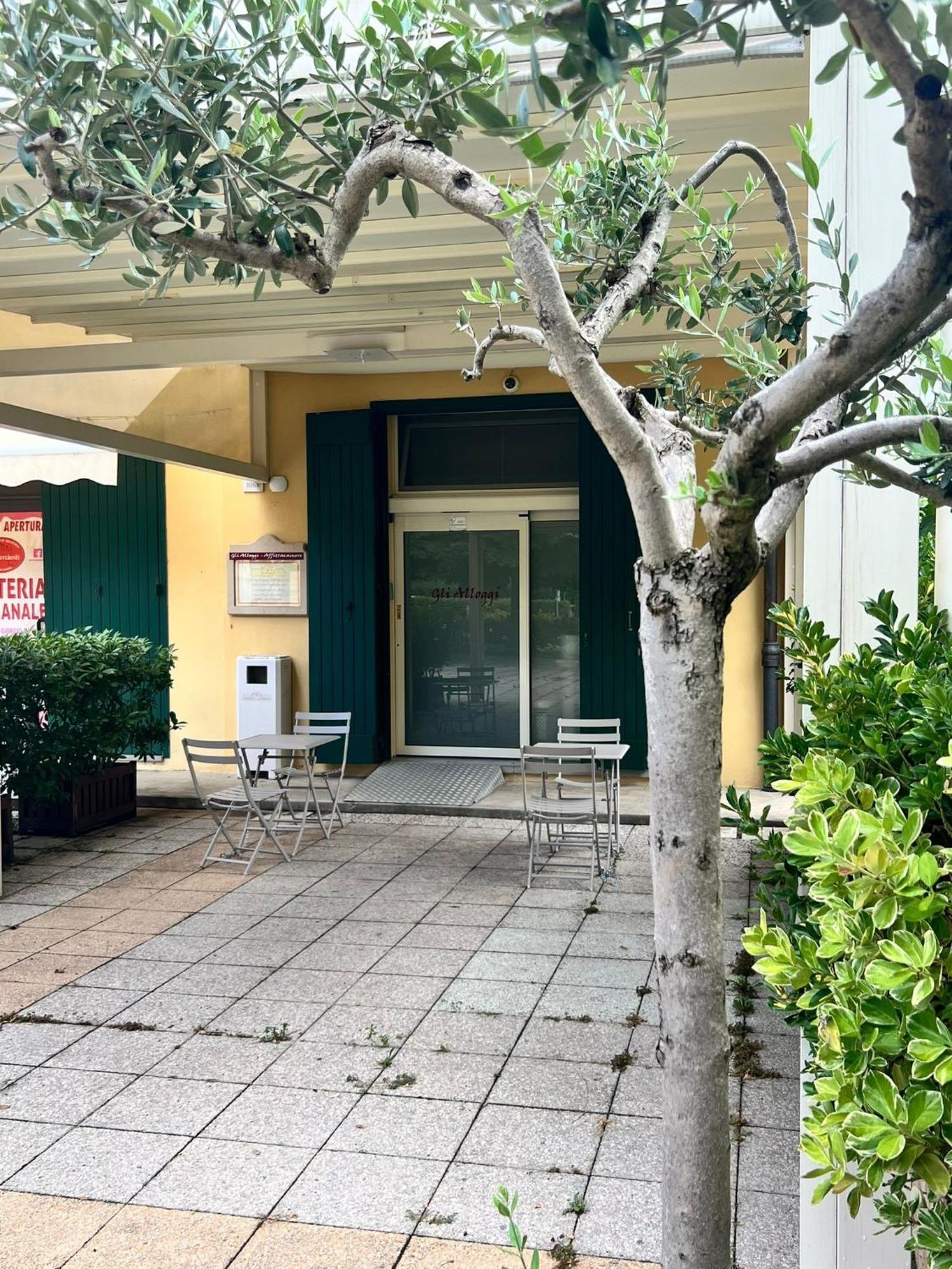 Gli Alloggi De Il Piccolo Borgo Castel Maggiore Eksteriør billede